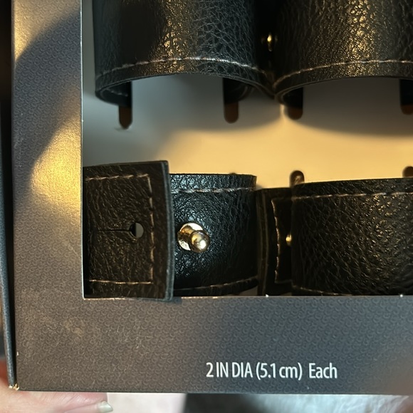 Better Homes And Gardens Black Faux Leather 8 Pc Napkin Rings - Picture 7 of 7